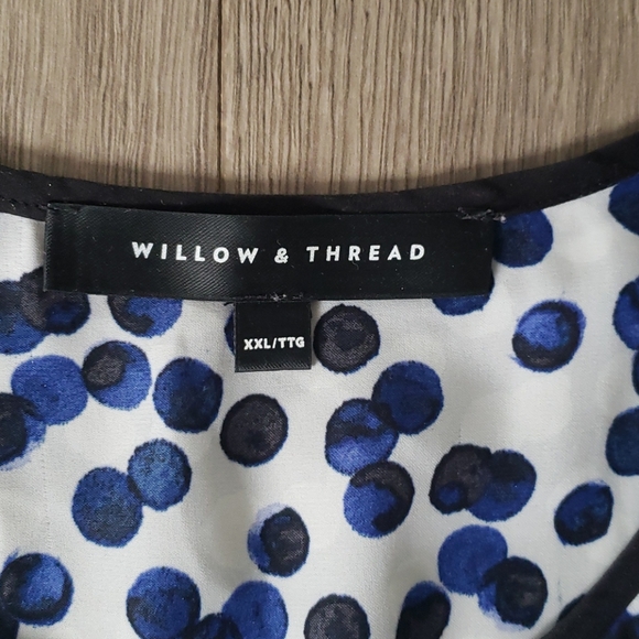 Reitmans polka dot blouse - Picture 3 of 3